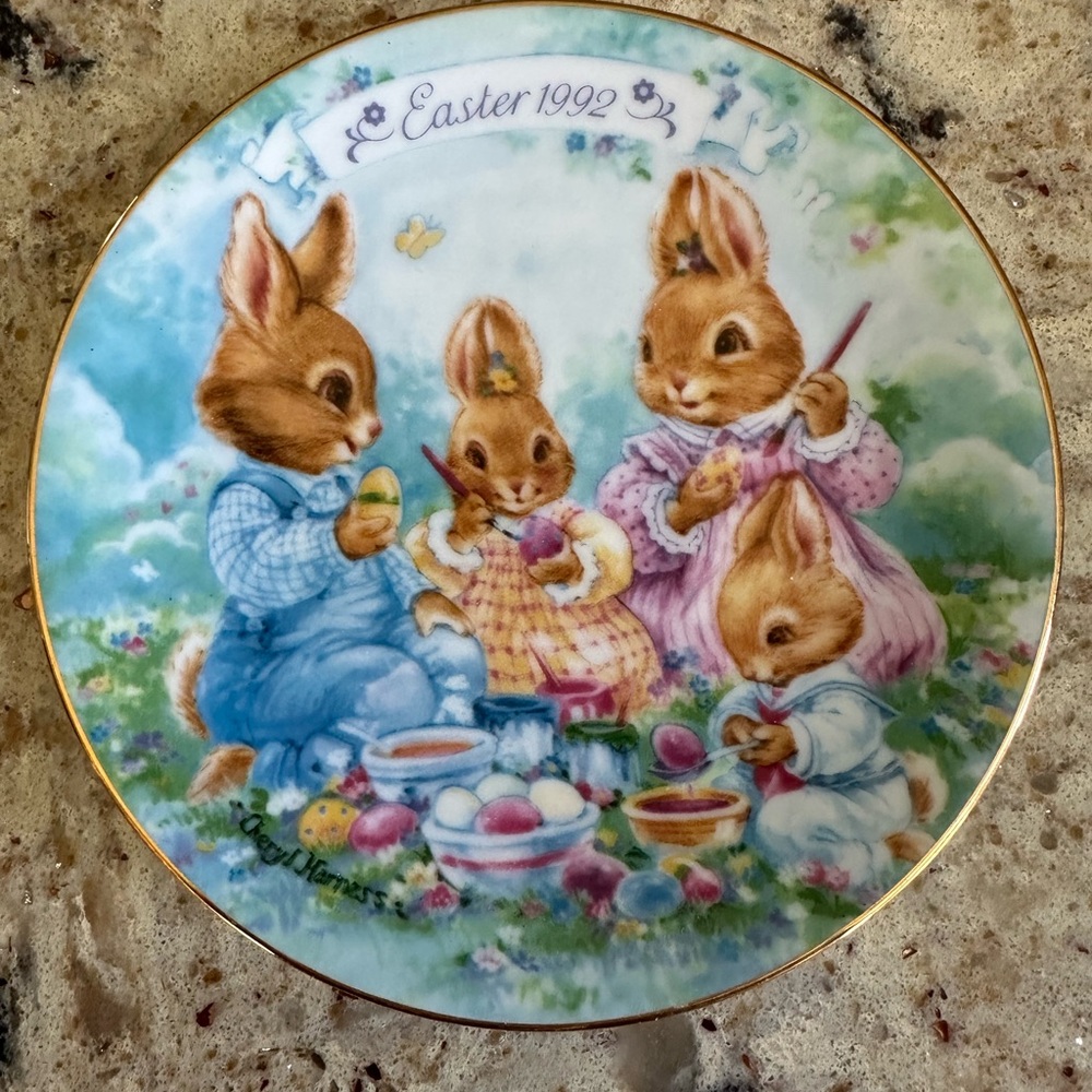 Avon Colorful Moments 1992 Easter Plate